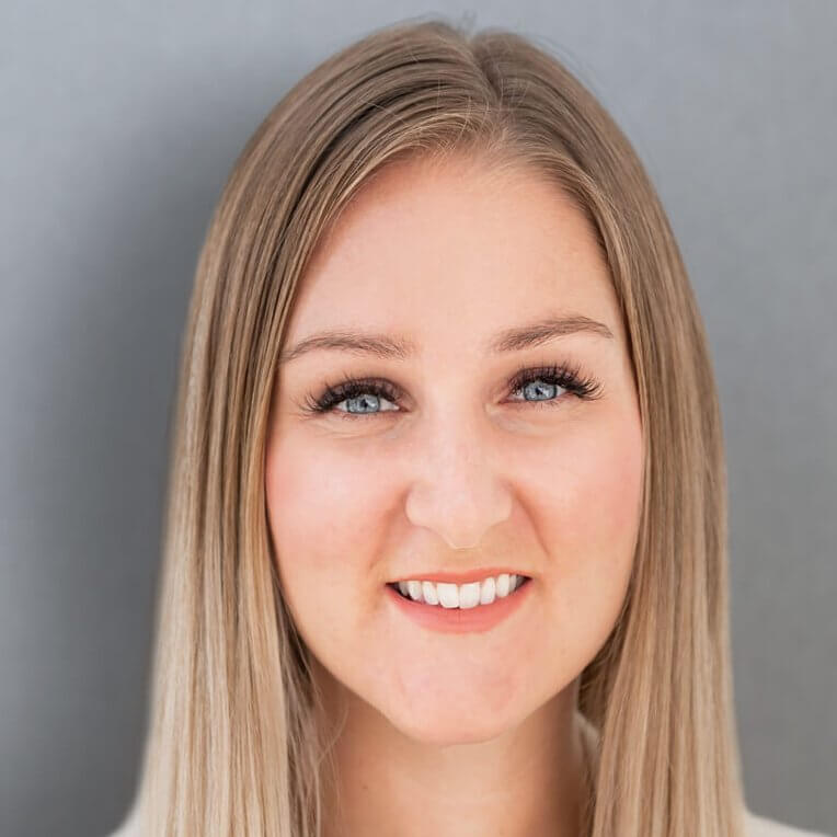 Photo of Alicia Hutchings, Account Executive, Greater Toronto Area North and Northern Ontario.